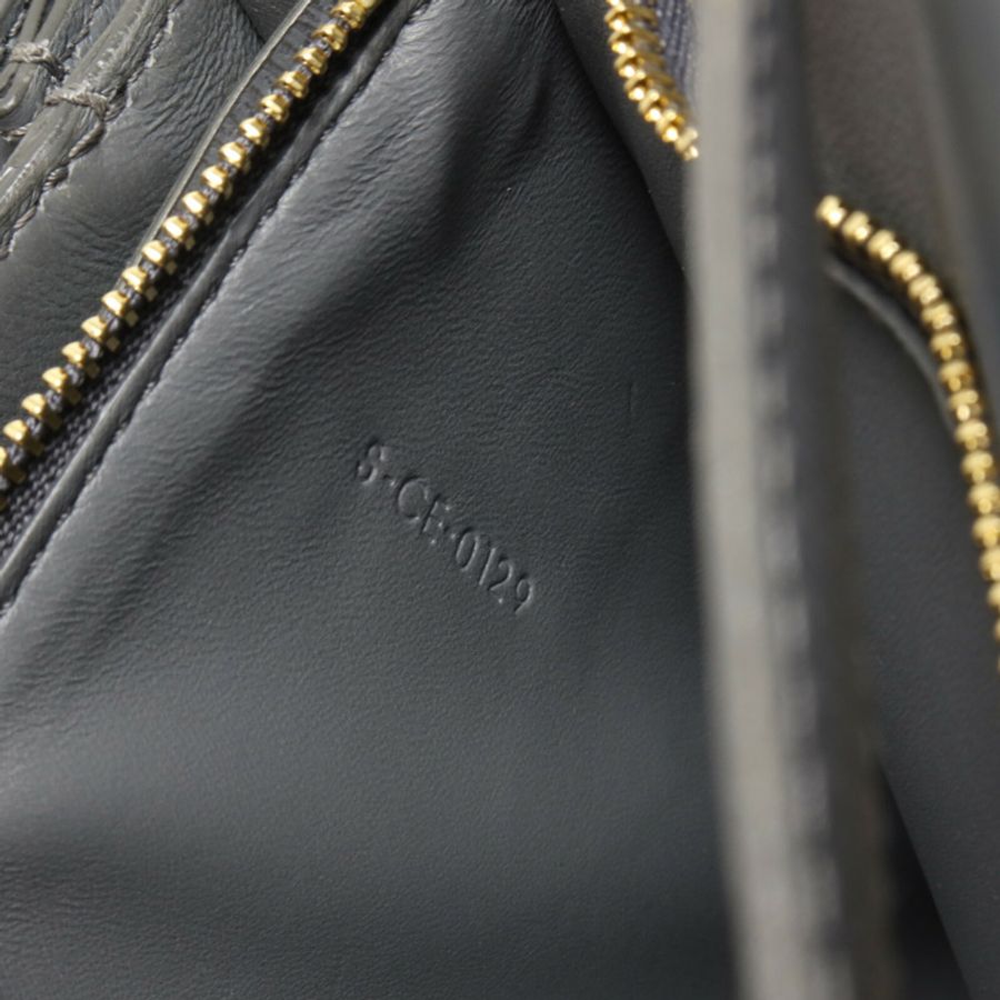CELINE 牛皮皮革Classic Box Medium肩背袋-7