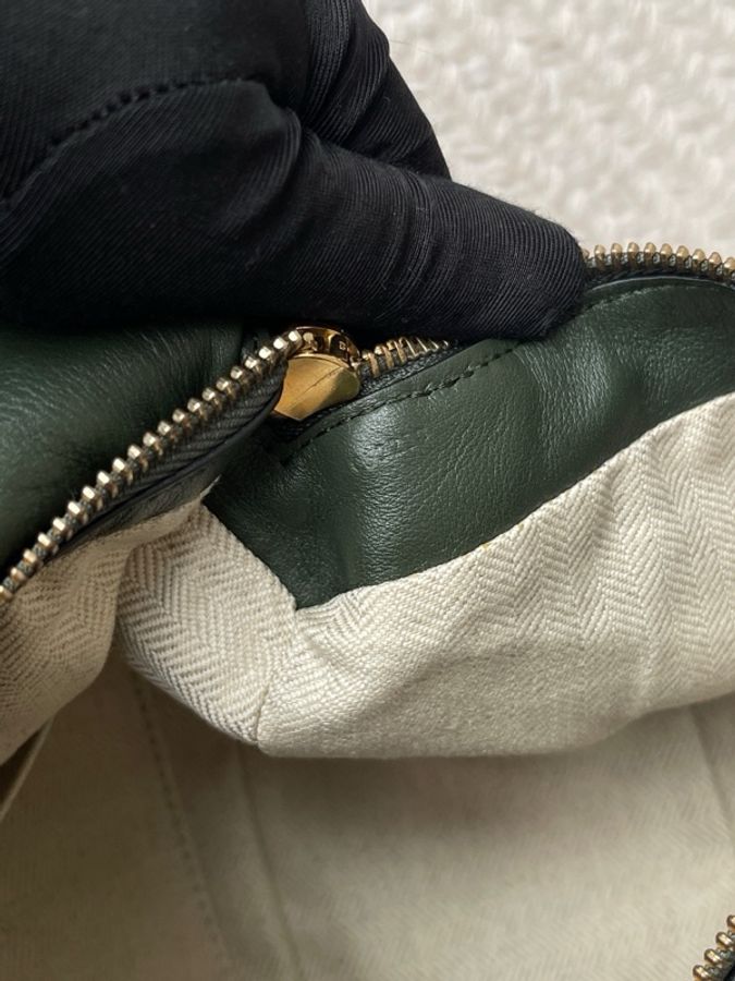 羅意威/Loewe 罗意威 Puzzle 橄欖綠hobo幾何包 幾何線條拉鍊納帕 小牛皮-10