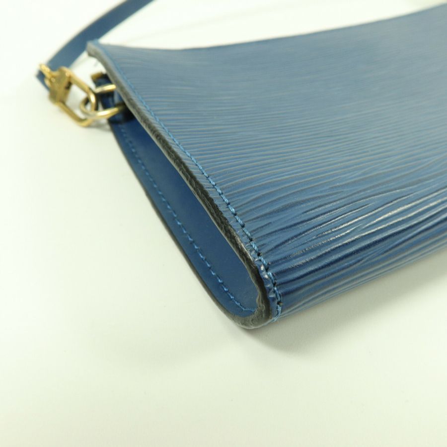 LOUIS VUITTON Epi Pochette Accessories手拿包-9