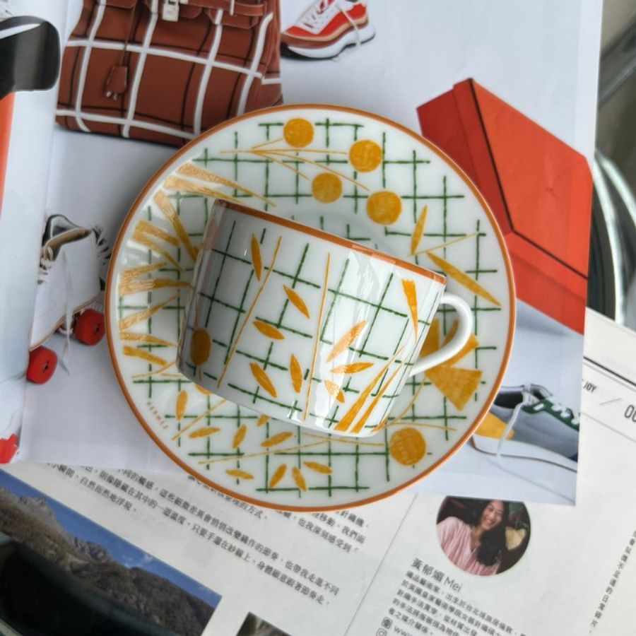::Hermès:: 花園漫步A Walk in the Garden 系列茶杯與茶碟組 A Walk in the Garden tea cup and saucer-0