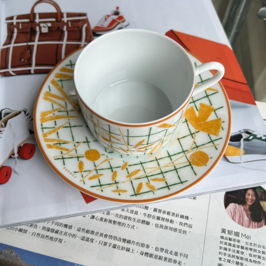 ::Hermès:: 花園漫步A Walk in the Garden 系列茶杯與茶碟組 A Walk in the Garden tea cup and saucer-1