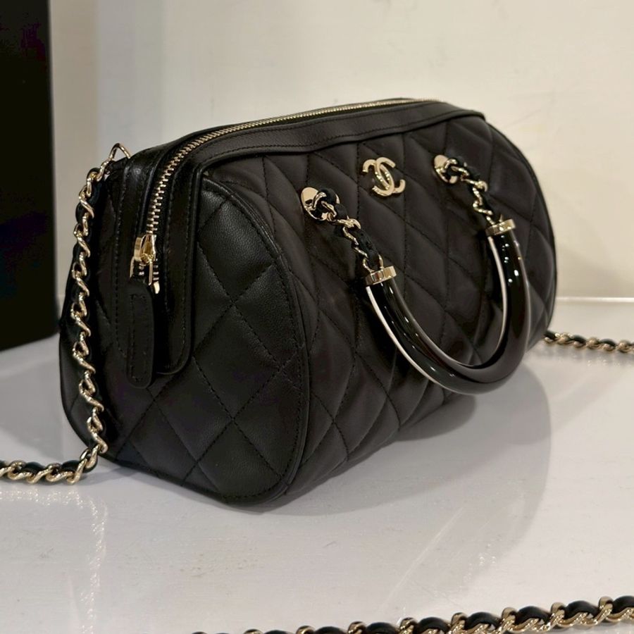 CHANEL香奈兒黑金25C保齡球斜挎包芯片款閒置全配🈶購證-13