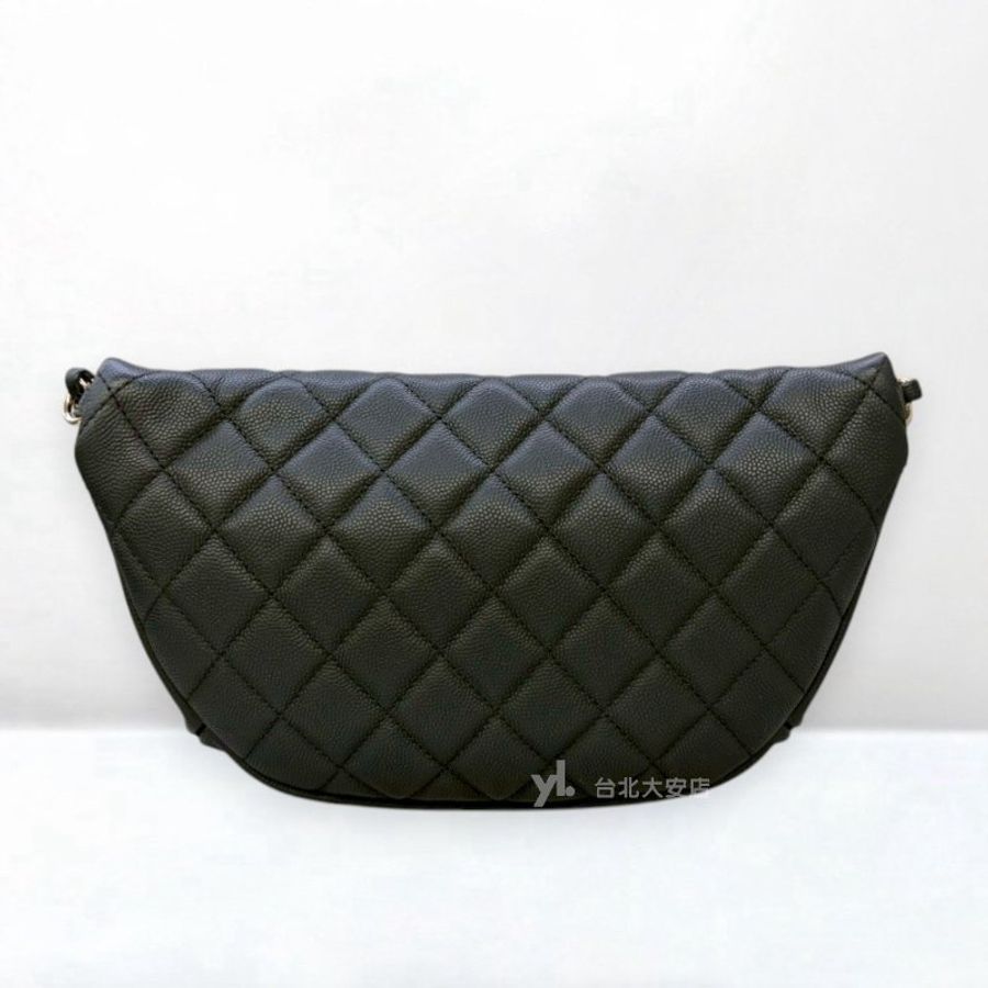 A12483-CHANEL Matelasse黑色魚子醬皮革腰包AS0465-3