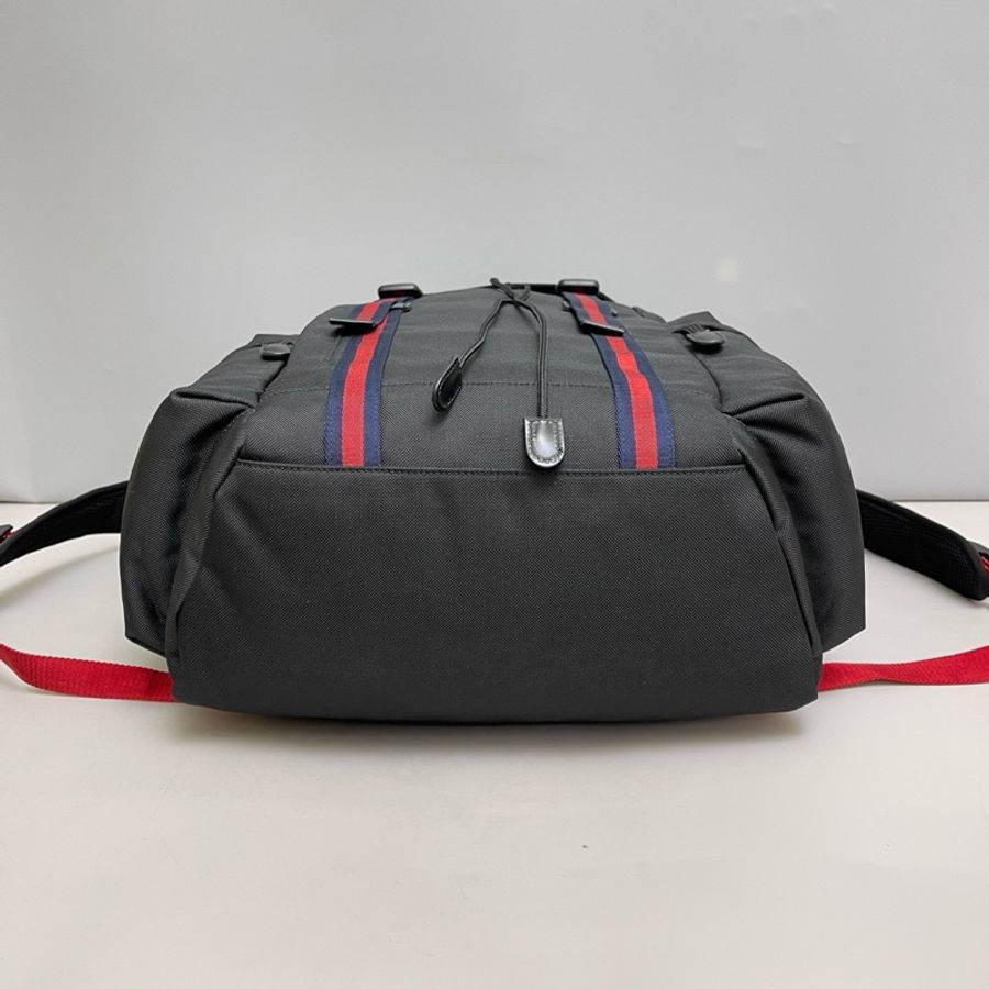 Gucci古馳 98新黑色尼龍虎頭雙肩包 ,尺寸33×43×15 售價3699。-4