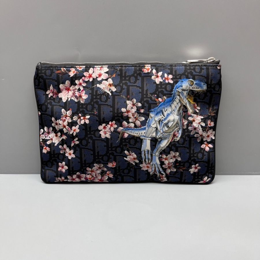 Dior 97新 空山基聯名手拿包 尺寸25*17-1