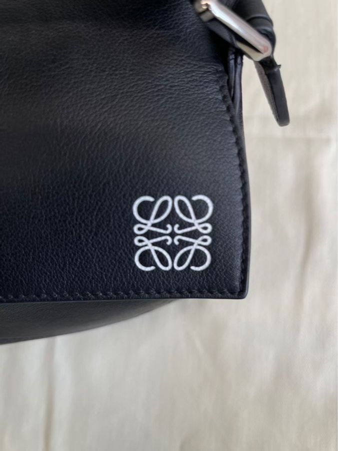 LOEWE羅意威黑色puzzle中號幾何包手提斜挎包  尺寸29*19-2