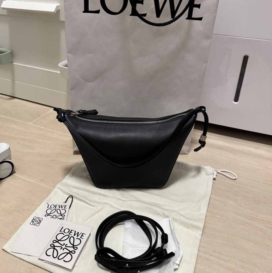LOEWE Mini Hammock Hobo black 迷你 小牛皮 肩背包 腋下包 吊床包 黑色-0