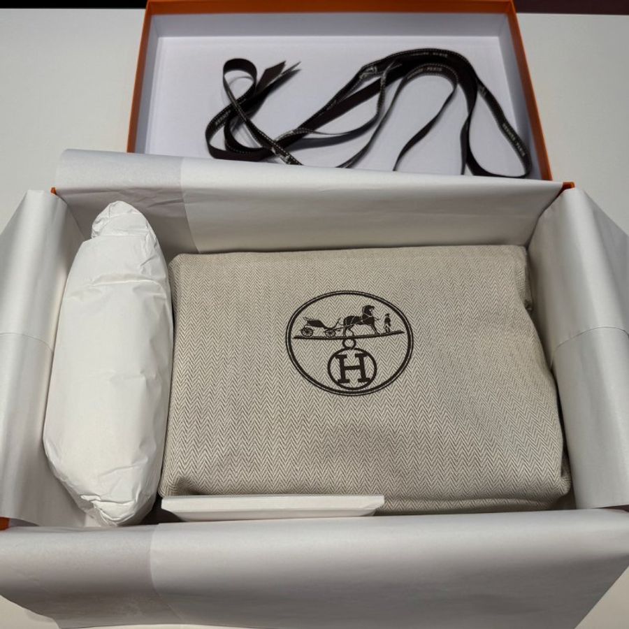 【新品未使用】2026 G刻印 Hermes Halzan mini Swift 黒金-1