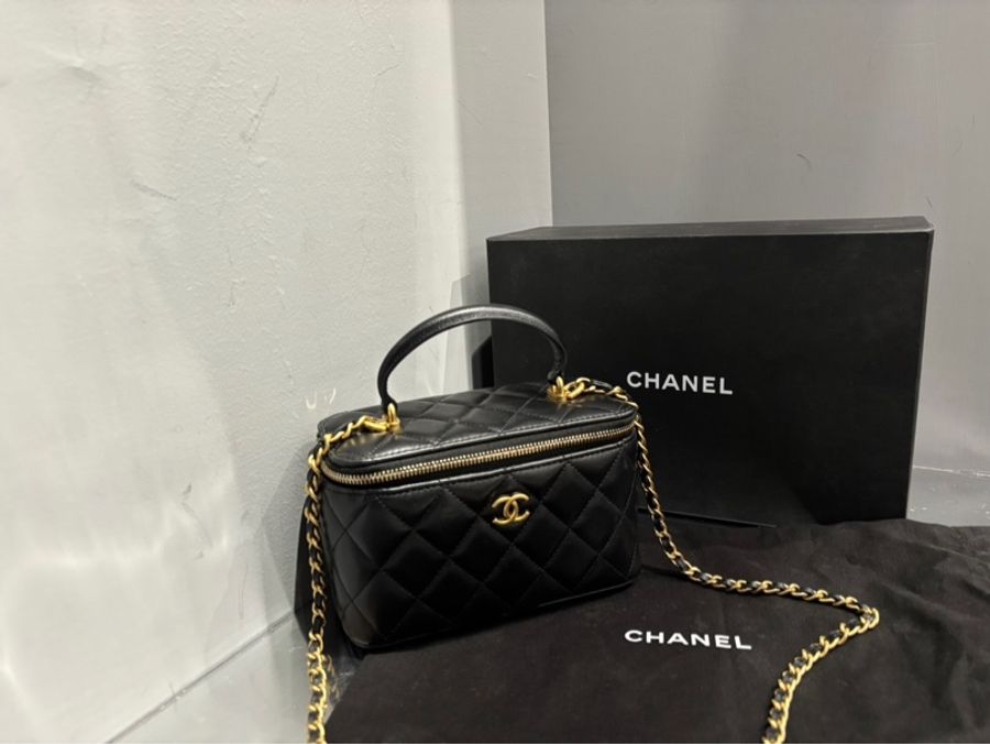 Chanel 羊皮鏈條手柄化妝包|Classic Trend CT精品|台北東區實體-2