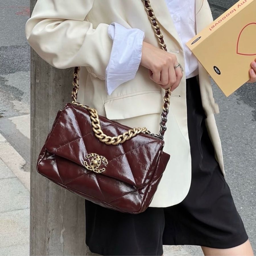 Chanel 香奈兒 19Bag 小號✨勃艮第酒紅 亮面皺紋牛皮✨經典菱格紋口蓋包翻蓋包-1