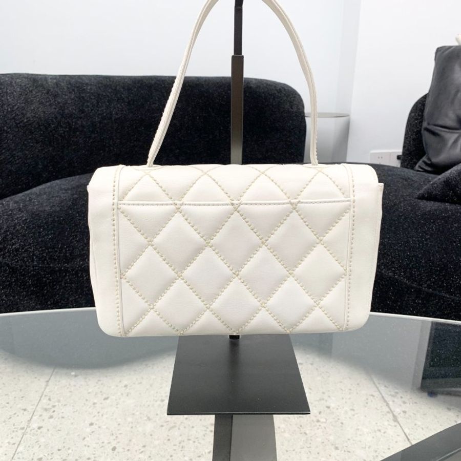 香奈兒/Chanel 外縫線白色金扣牛皮手提包-6