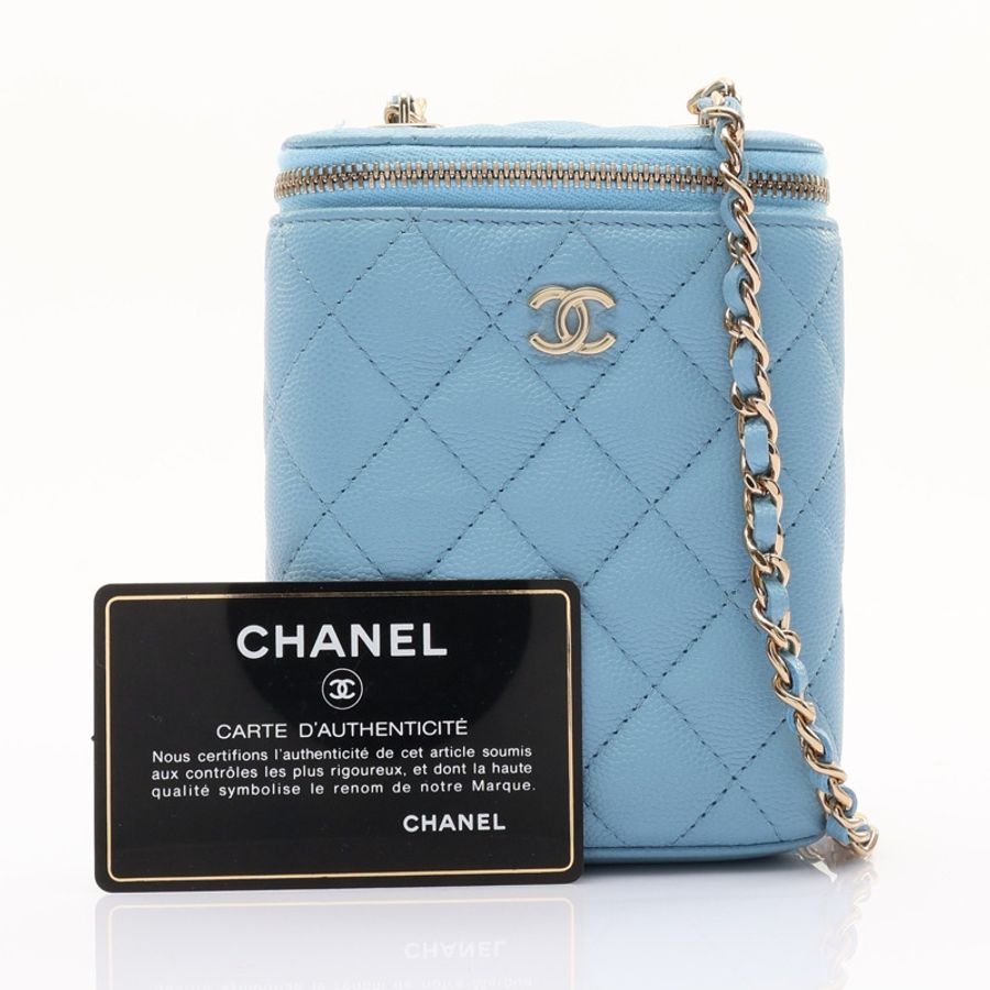 藍色 菱格紋牛皮 Small Vertical Coco Beauty Vanity Case 鍊帶 肩背包【CHANEL 香奈兒】 AP2195-7