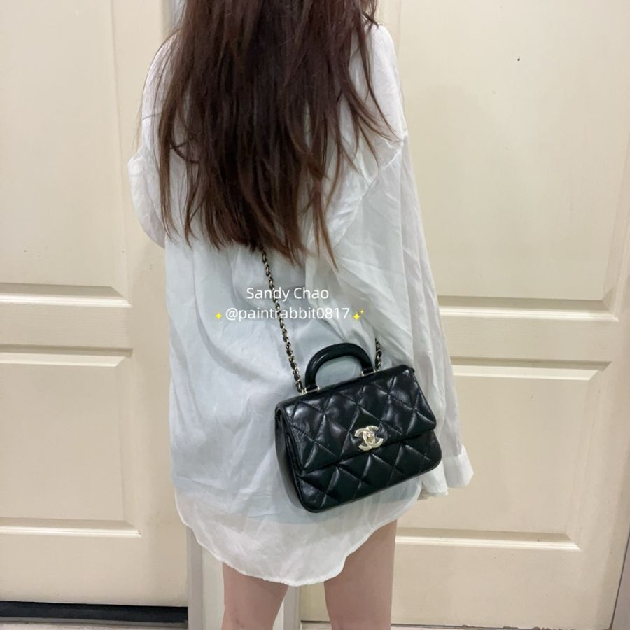 ෆ Chanel 24c油蠟牛皮手把方胖🖤🈶購證-1
