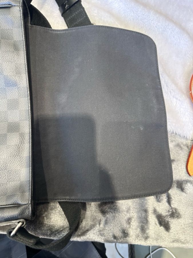 路易威登/Louis Vuitton 皮革 30 x 7 x 23-10