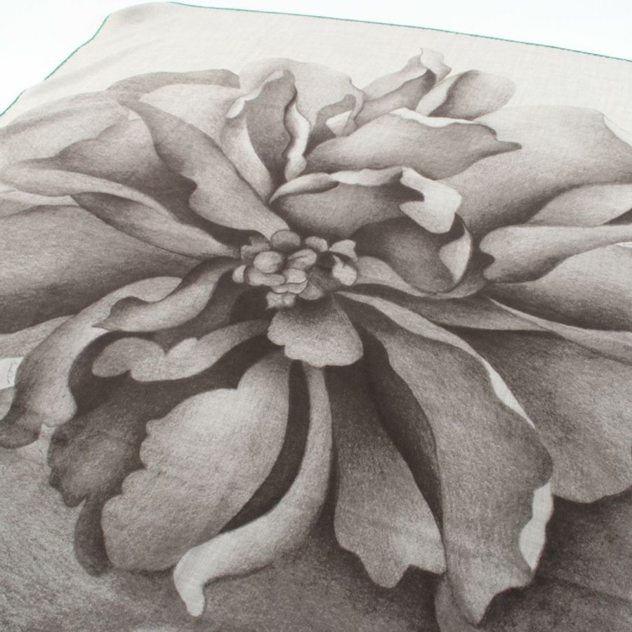 愛馬仕 Carre 140 Une Rose pour Alma 絲巾，絲質羊絨混紡，灰色/綠色，二手女款-1