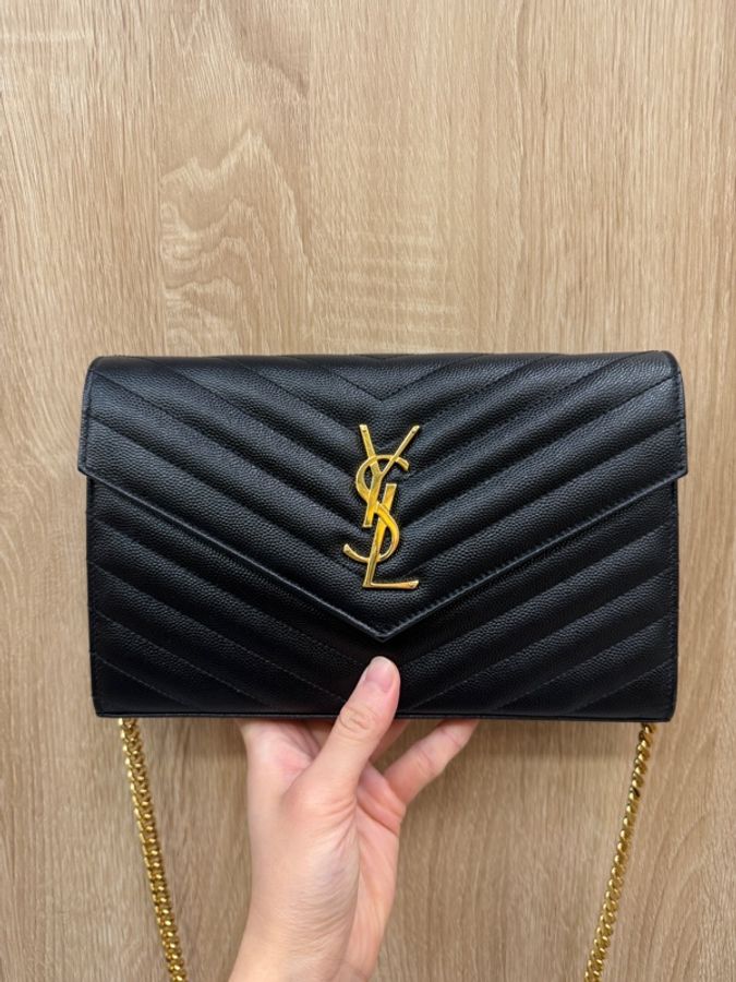 YSL 黑魚子醬牛皮金釦斜背WOC-0