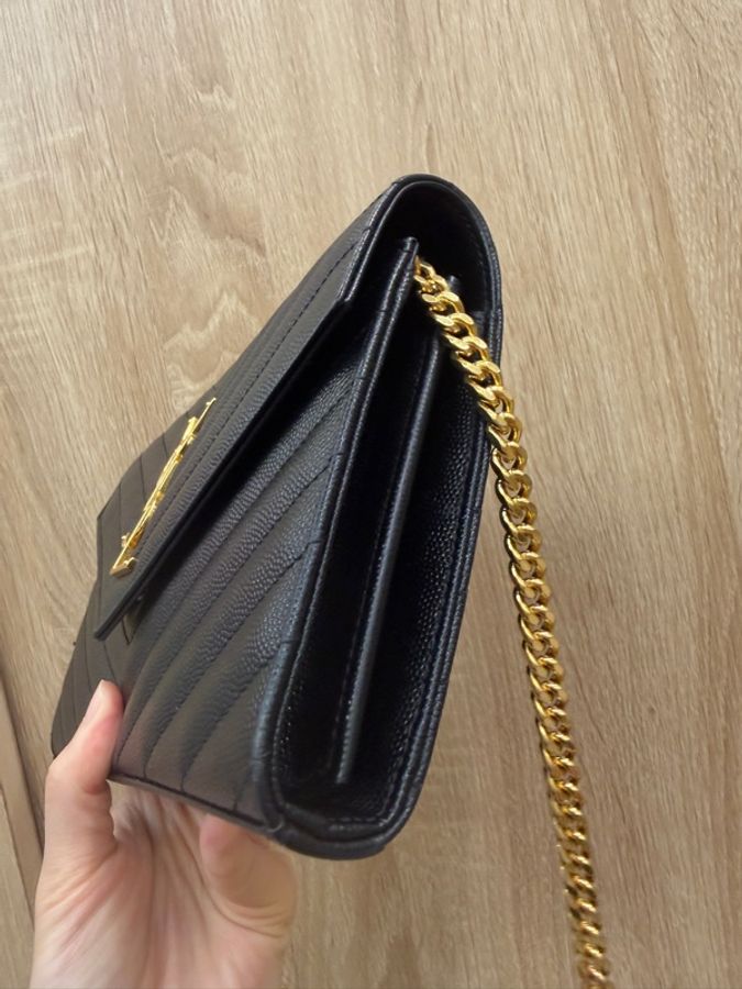 YSL 黑魚子醬牛皮金釦斜背WOC-2