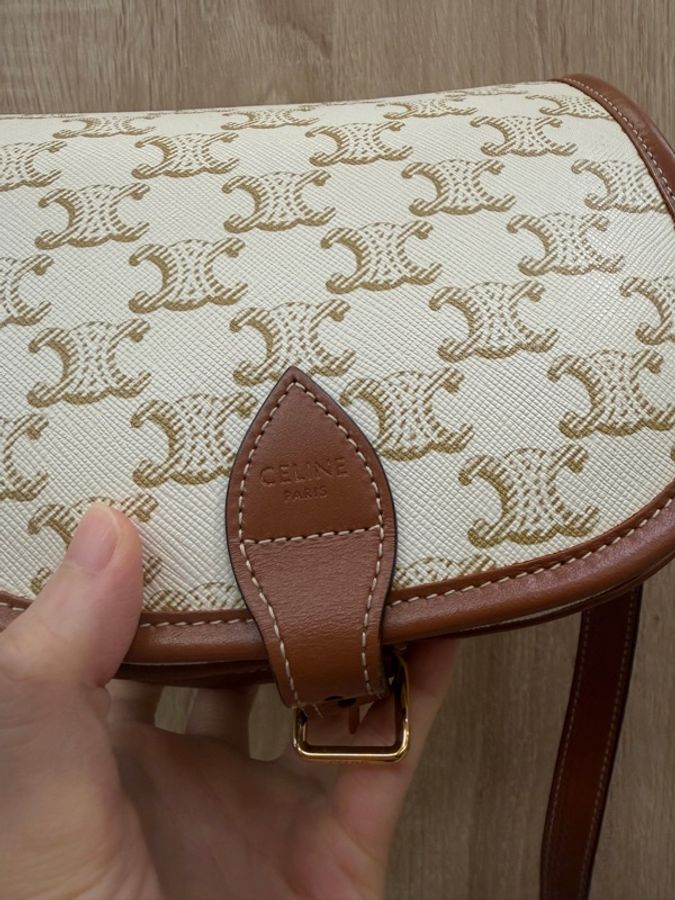 Celine 米白PVC咖牛皮中號Folco馬鞍斜背包-1