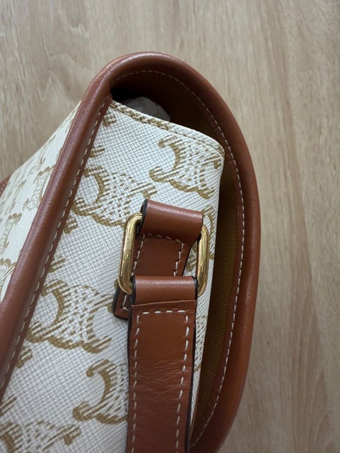 Celine 米白PVC咖牛皮中號Folco馬鞍斜背包-5
