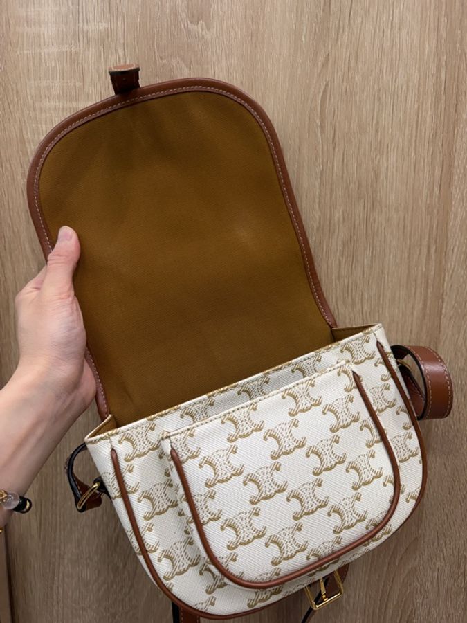 Celine 米白PVC咖牛皮中號Folco馬鞍斜背包-12