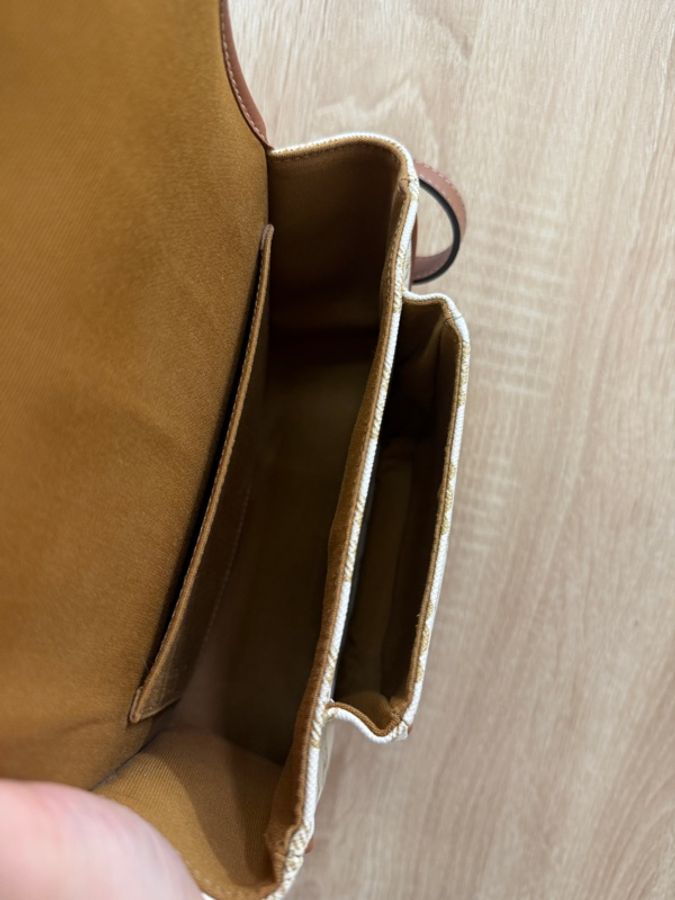 Celine 米白PVC咖牛皮中號Folco馬鞍斜背包-13