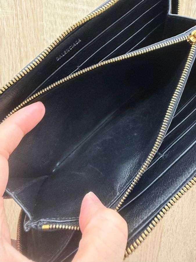 Balenciaga 黑牛皮金釦拉鍊12卡長夾-17