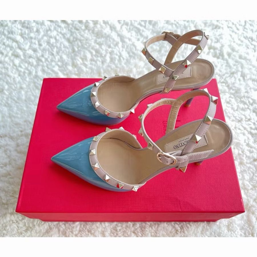 ［4.5折］人類史上最美的100雙鞋第一名  Valentino Rockstud 鉚釘高跟鞋 藍色漆皮-1
