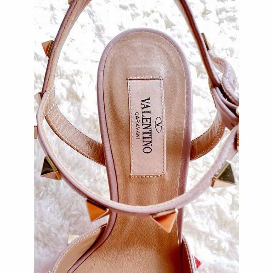 ［4.5折］人類史上最美的100雙鞋第一名  Valentino Rockstud 鉚釘高跟鞋 藍色漆皮-3