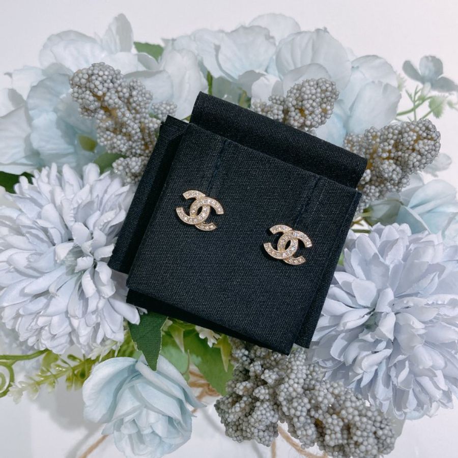 TW4903 Chanel 香奈兒經典迷你CC字耳環 Classic 1.2cm CC Logo Earrings Crystal x GHW-0