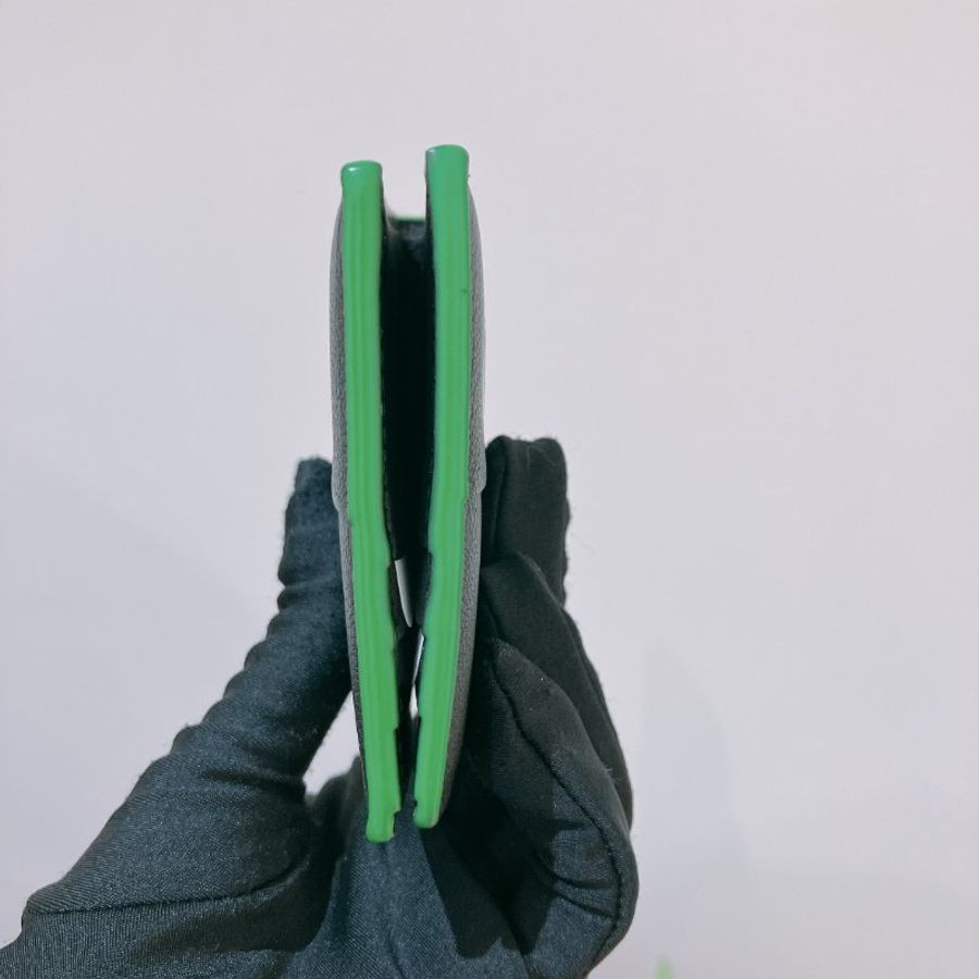 TK2085 寶緹嘉 經典大格仔 兩摺銀包 Bottega Veneta Cassette Wallet Black x Green-4