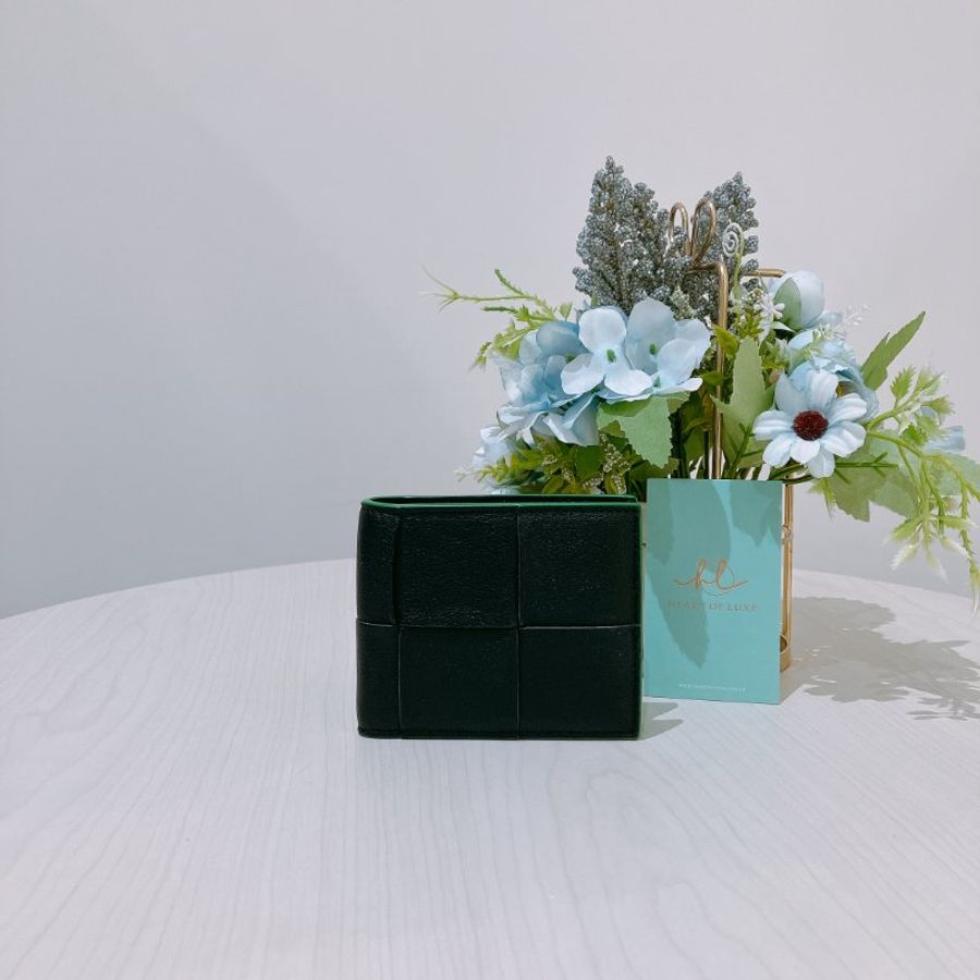 TK2085 寶緹嘉 經典大格仔 兩摺銀包 Bottega Veneta Cassette Wallet Black x Green-0