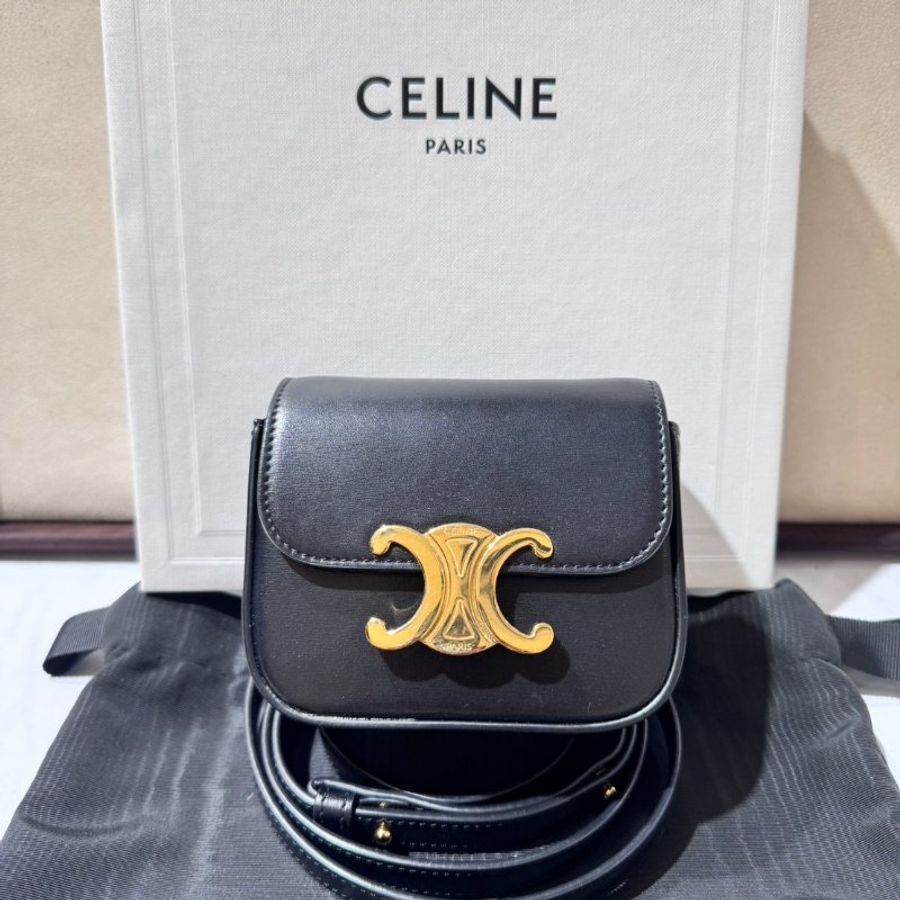 CELINE Claude Triomphe迷你黑凱旋門斜背包-0