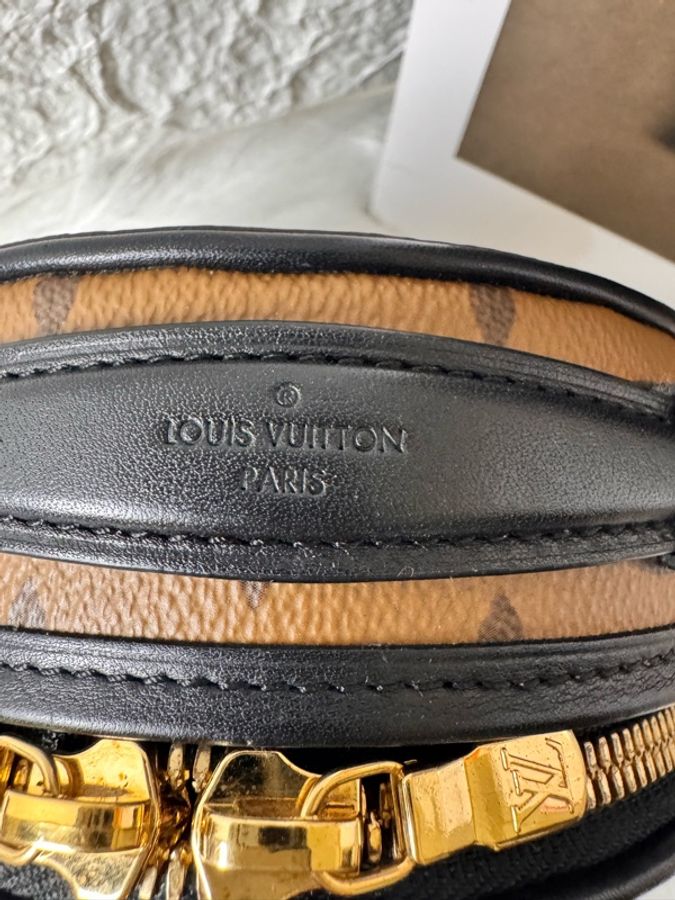 Louis Vuitton M68276 是路易威登 非常熱門的經典車票包/小圓餅包-7