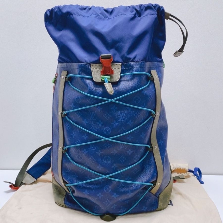 LV 秀款登山電光藍後背包54.5x35x19cm 9新 配件塵袋-1