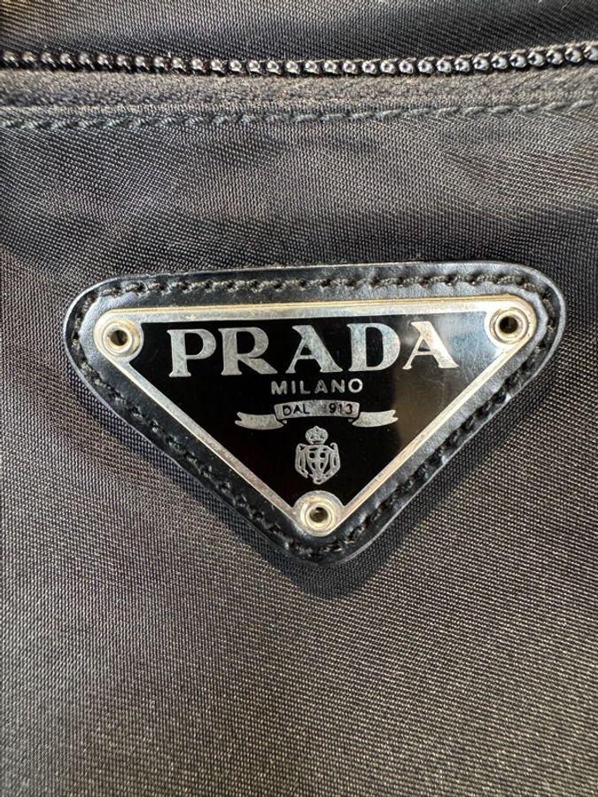Prada 降落傘後背包(中號)-14