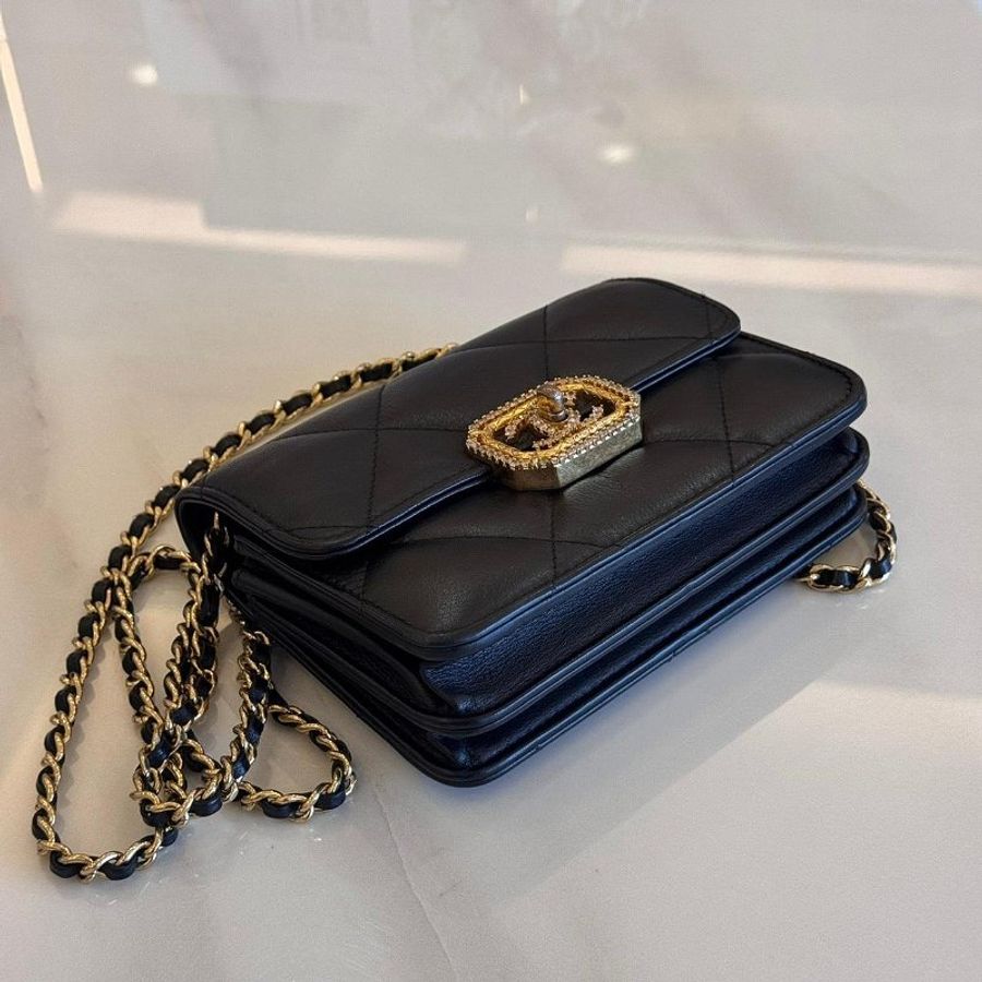 CHANEL 小牛皮方鑽迷你口蓋包-3