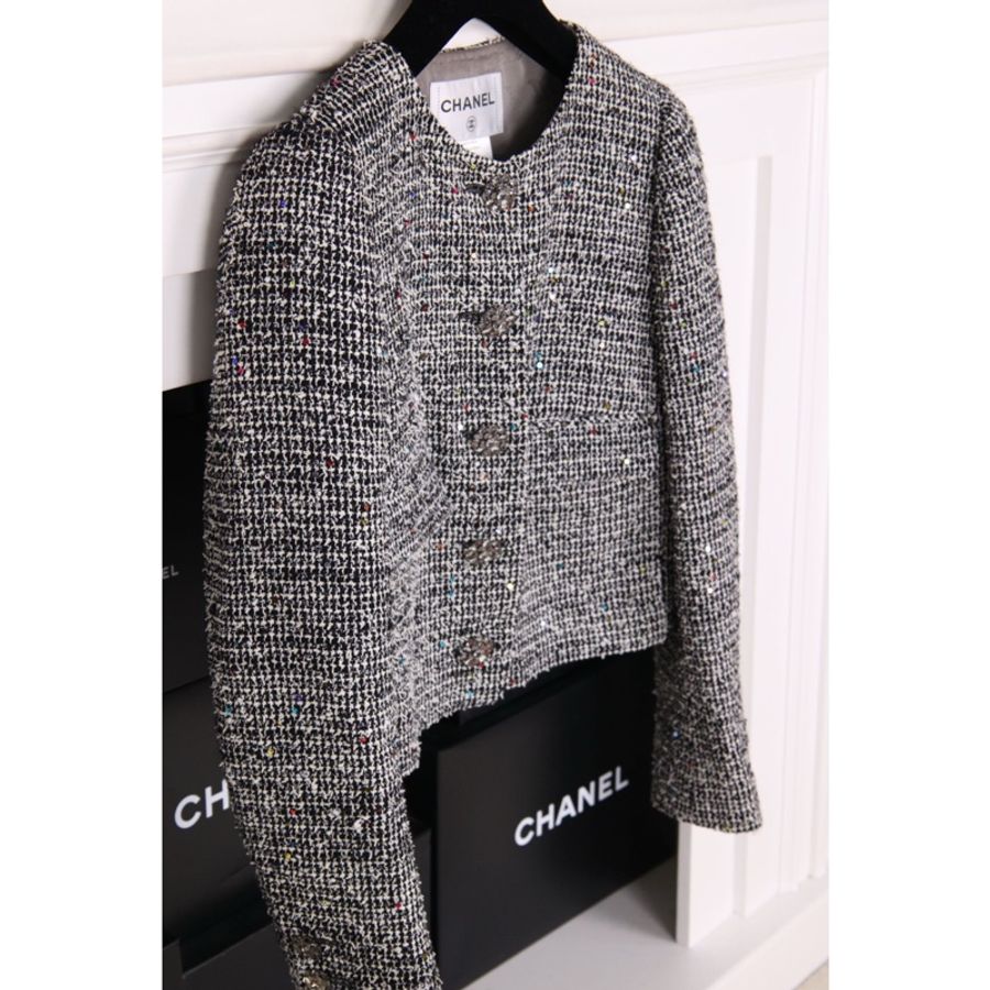 Chanel 15年迪拜系列黑白格纹亮片琉璃扣两口袋crop短外套-1
