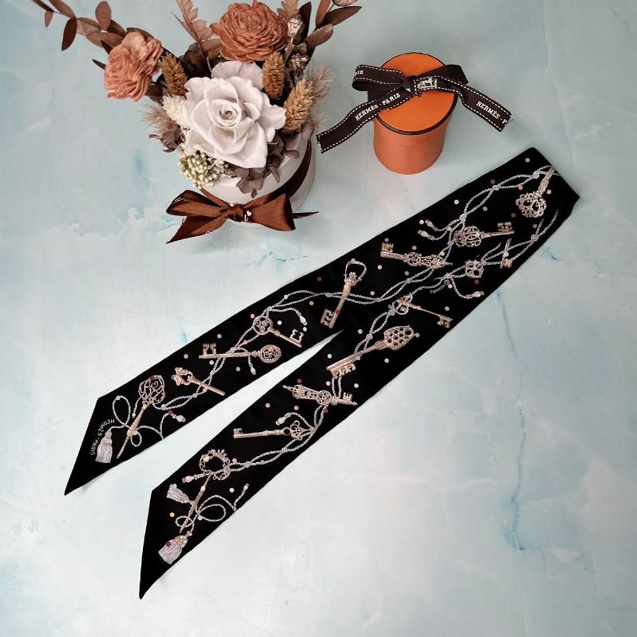 HERMES 全新黑色twilly圓點鑰匙絲巾-0