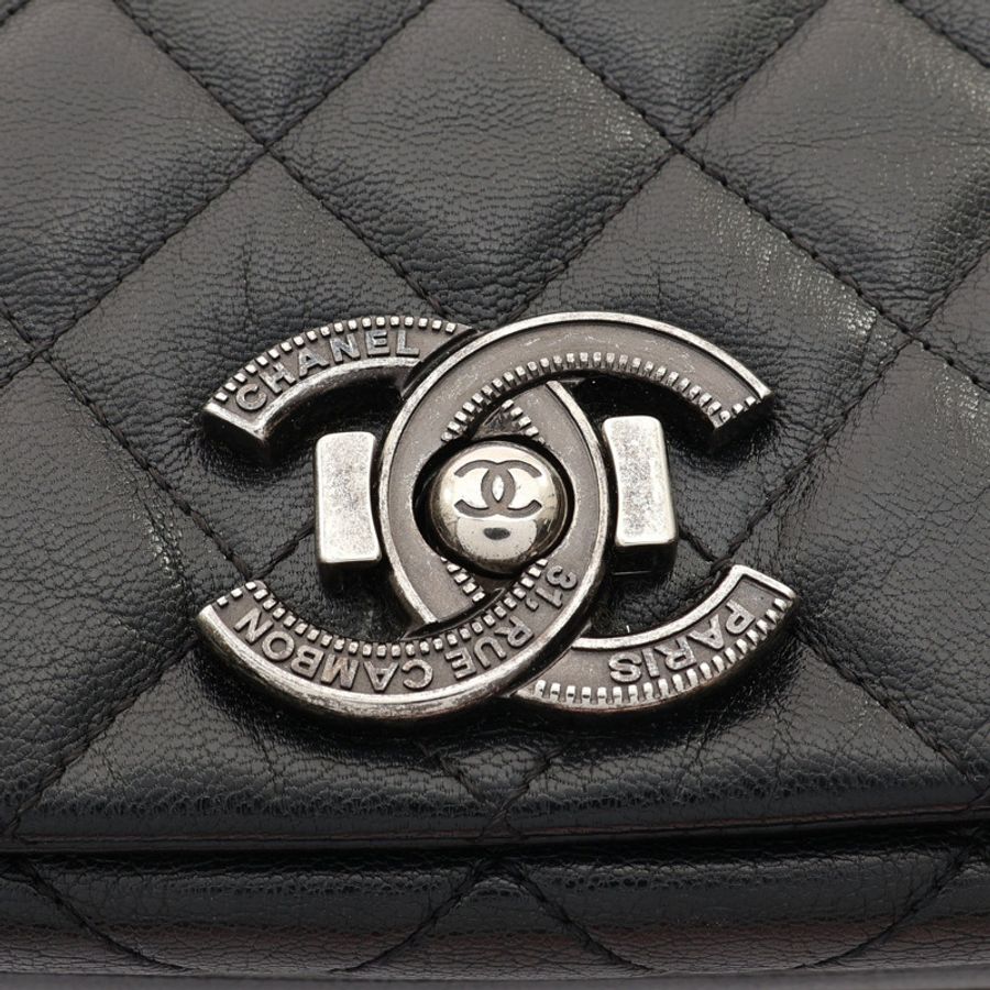 黑色 菱格紋 牛皮 City Rock Flap 鍊帶 肩背包【CHANEL 香奈兒】 A93017-5