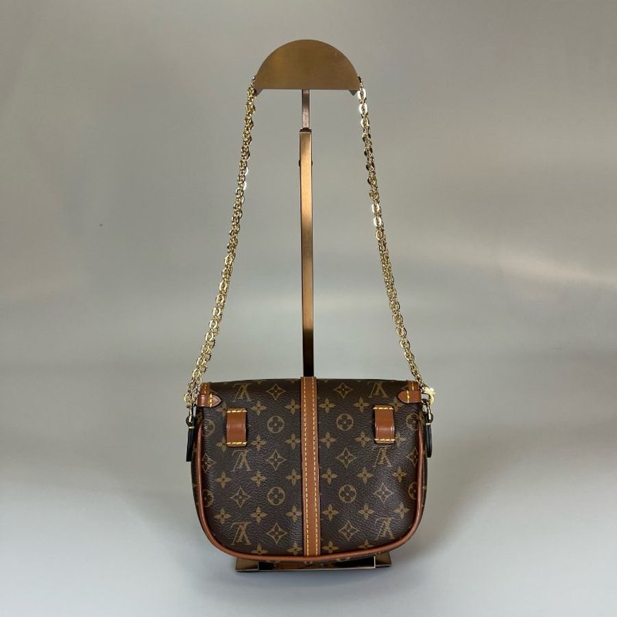 LV M27096/晶片款 老花Solo馬鞍包-1