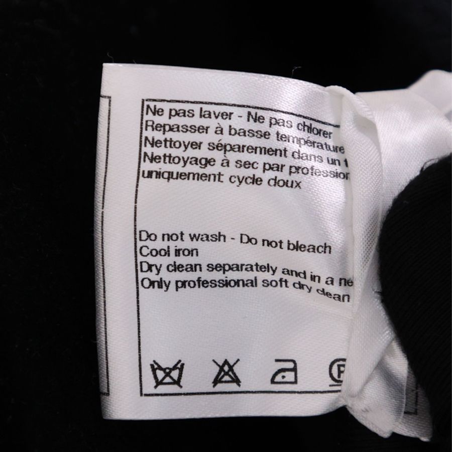 Chanel 09年俄罗斯莫斯科系列秀款黑色羊毛网纱波浪蝴蝶结领口开衫外套-17