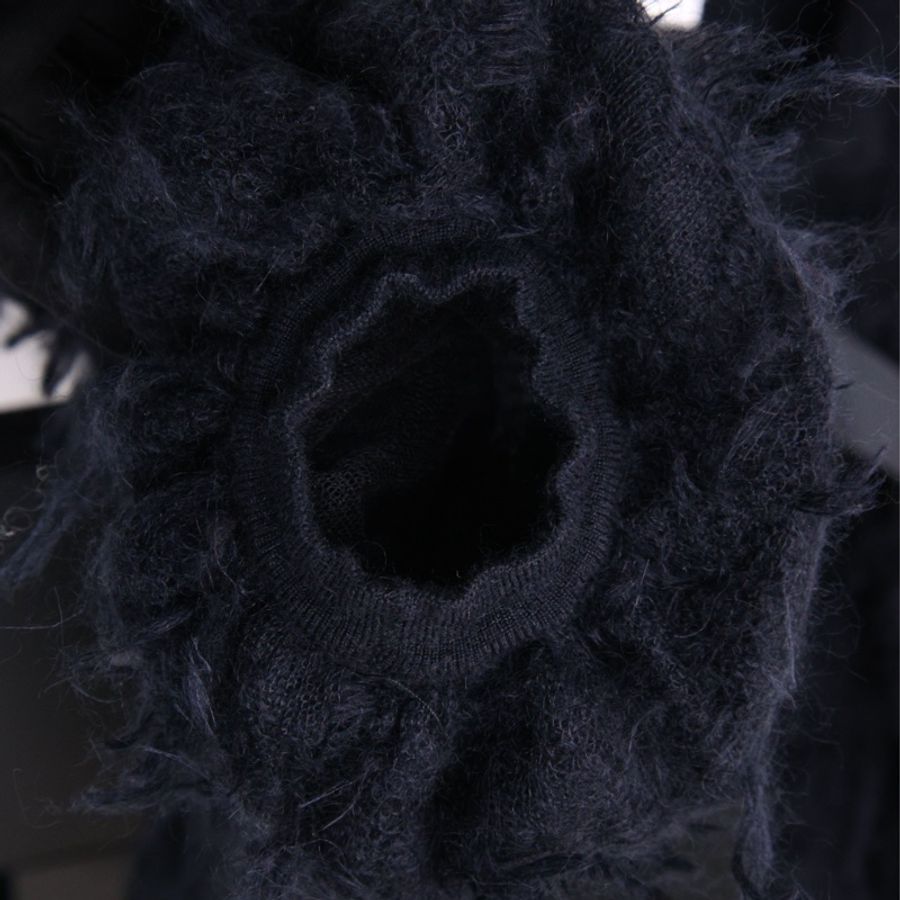 Chanel 09年俄罗斯莫斯科系列秀款黑色羊毛网纱波浪蝴蝶结领口开衫外套-23