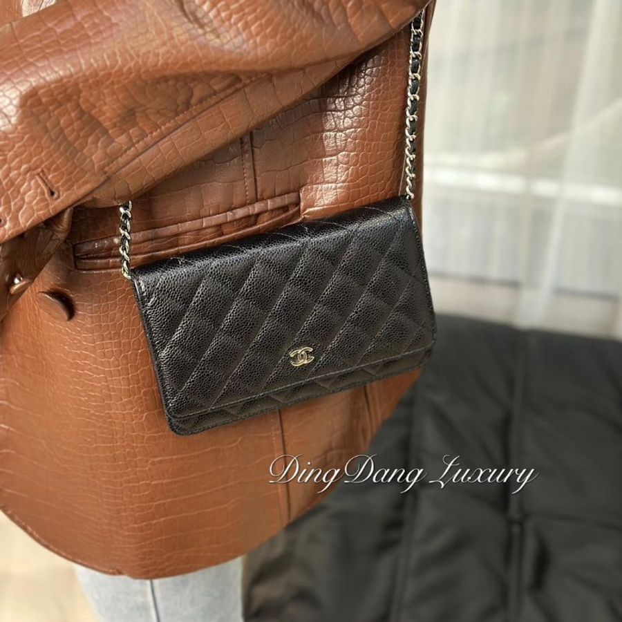 Chanel WOC 黑銀荔枝牛-3