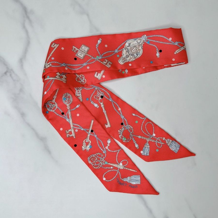 HERMES 全新圓點鑰匙石榴色twilly絲巾-2