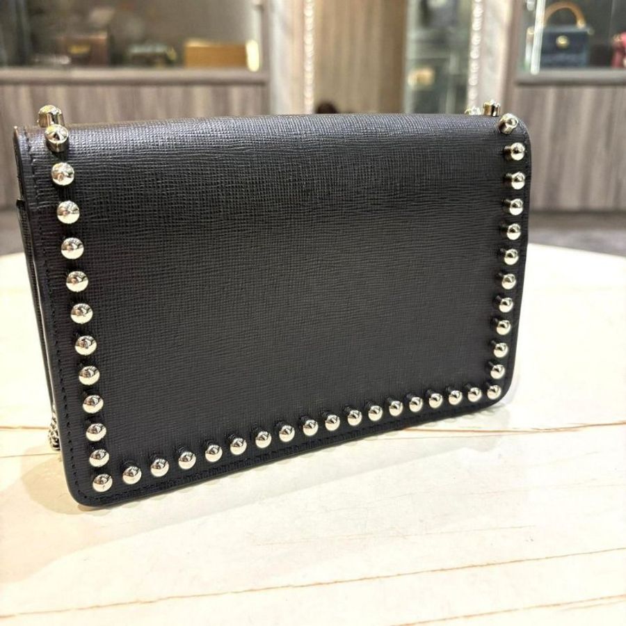FENDI KARLITO系列鉚釘造型防刮小牛斜背鏈包-2