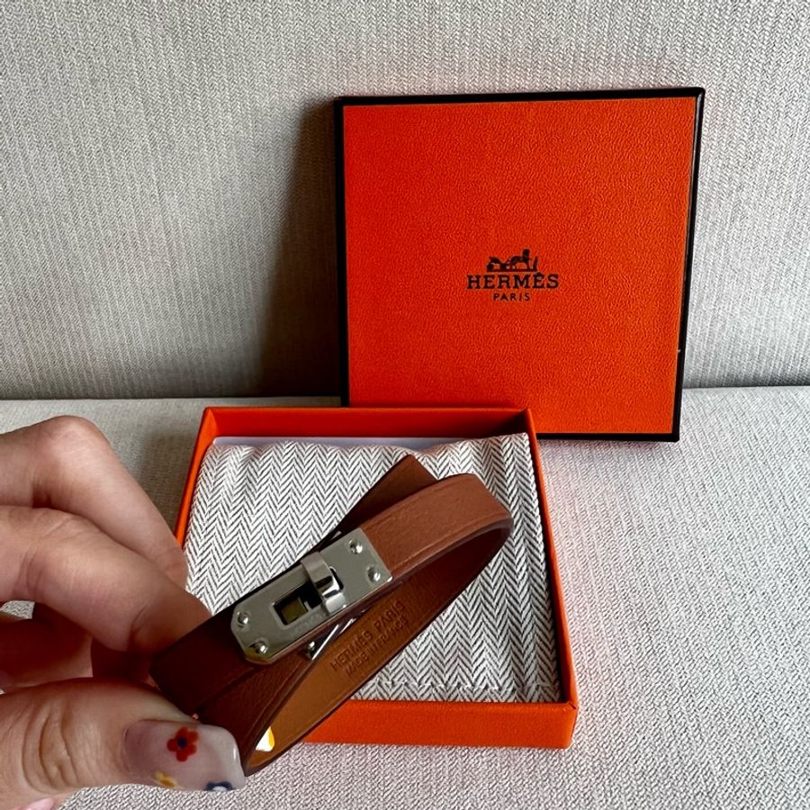 全新 現貨 🍊Hermes 愛馬仕 女裝 Mini Kelly Double Tour Bracelet 手觸 手鈪 皮革 手帶 💍 Gold 金棕 T2-1
