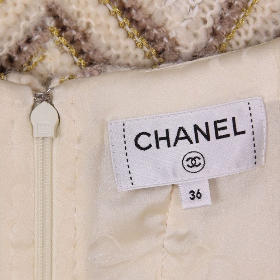 Chanel 18年汉堡系列米色斜纹软呢编织外套半裙套装-28
