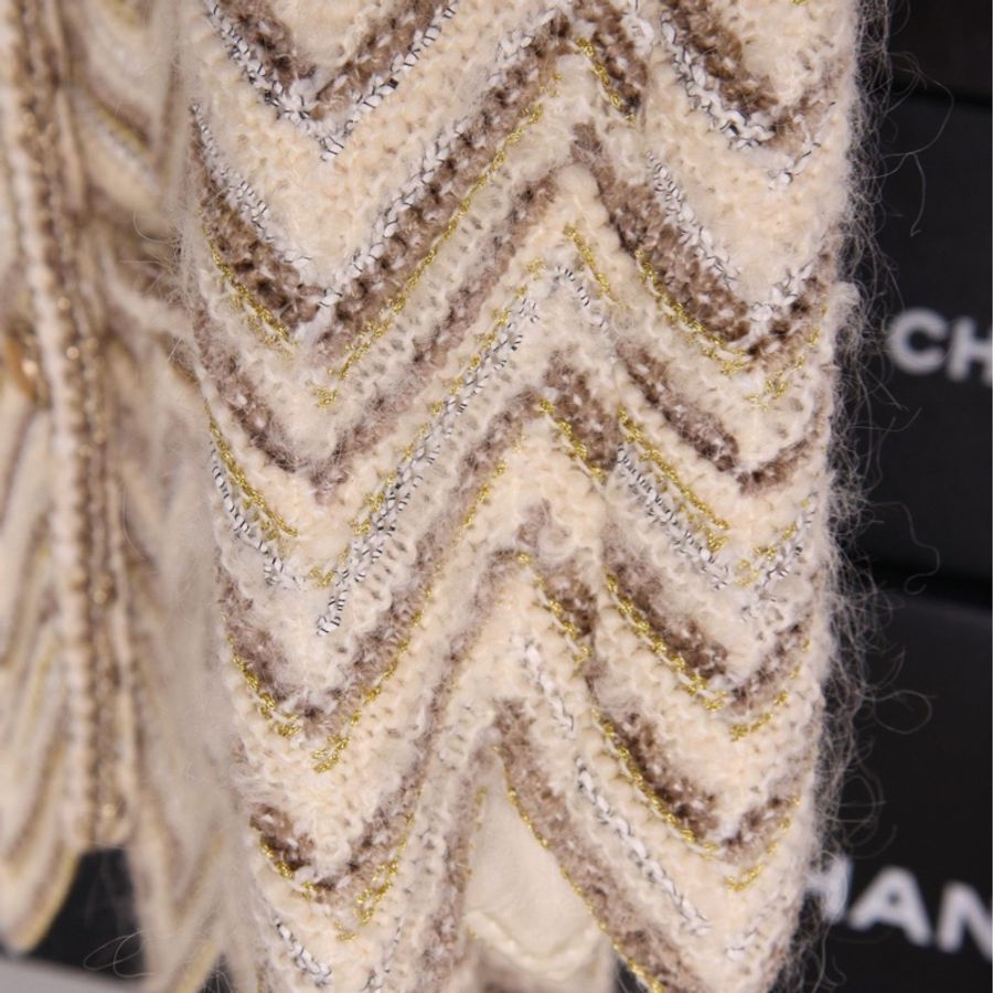 Chanel 18年汉堡系列米色斜纹软呢编织外套半裙套装-51