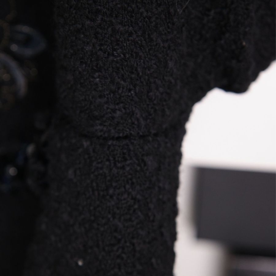Chanel 17年大都会系列秀款黑色重工刺绣花朵钉珠滚边上衣外套-34