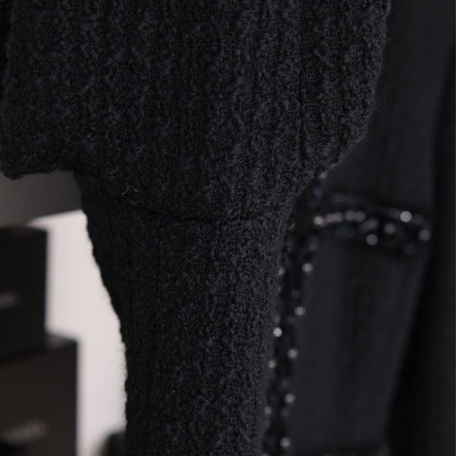 Chanel 17年大都会系列秀款黑色重工刺绣花朵钉珠滚边上衣外套-38